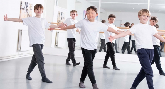 boys dance lesson